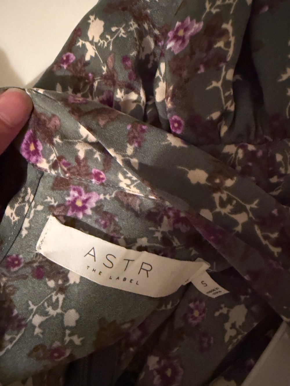 floral blouse - Picture 3 of 3